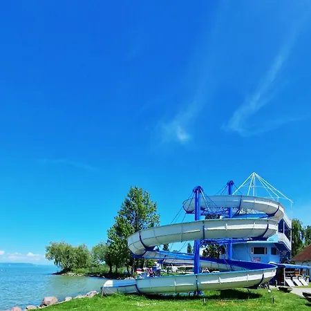 Arpad House * Fonyód