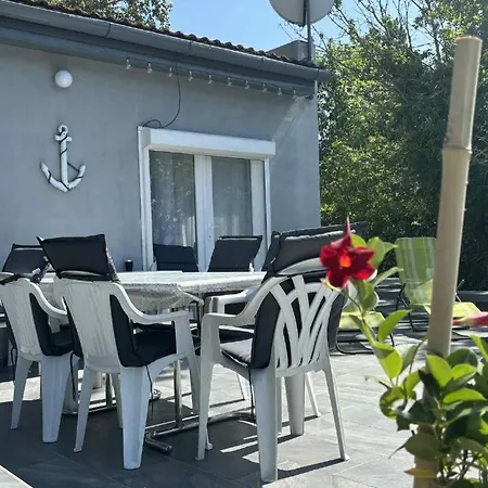 Arpad House דירה
