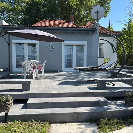 Arpad House דירה